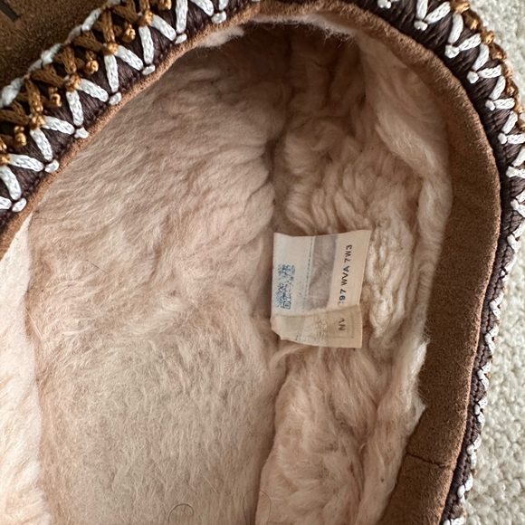 UGG Tasman slippers in the Chestnut - Picture 6 of 7